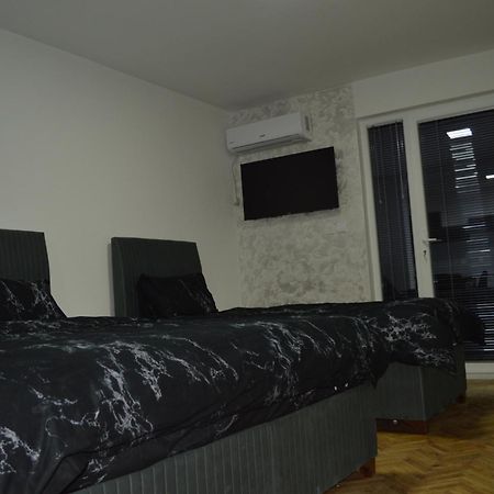 Apartman 4 Jovanovski โอครีด ภายนอก รูปภาพ
