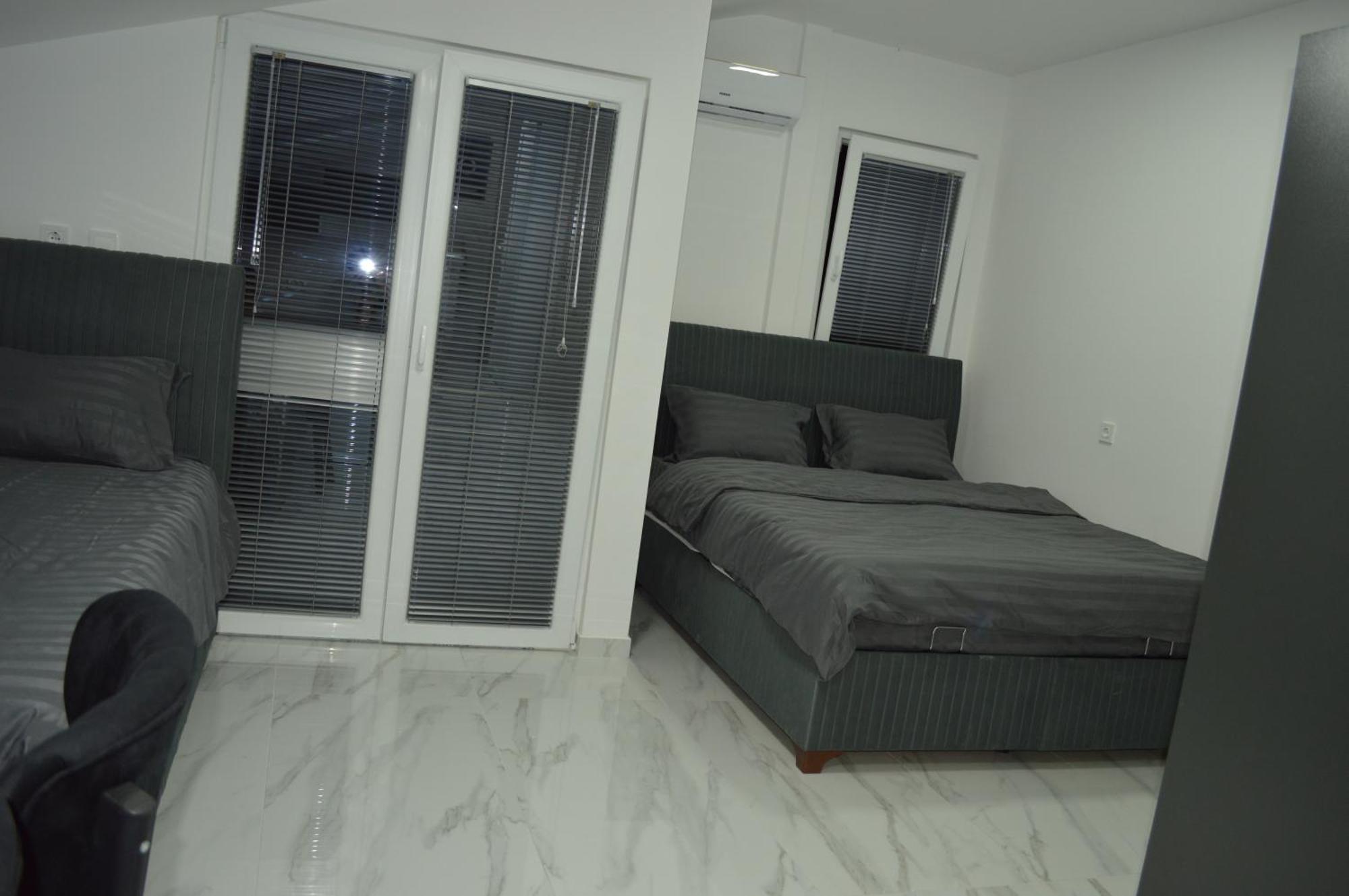 Apartman 4 Jovanovski โอครีด ภายนอก รูปภาพ