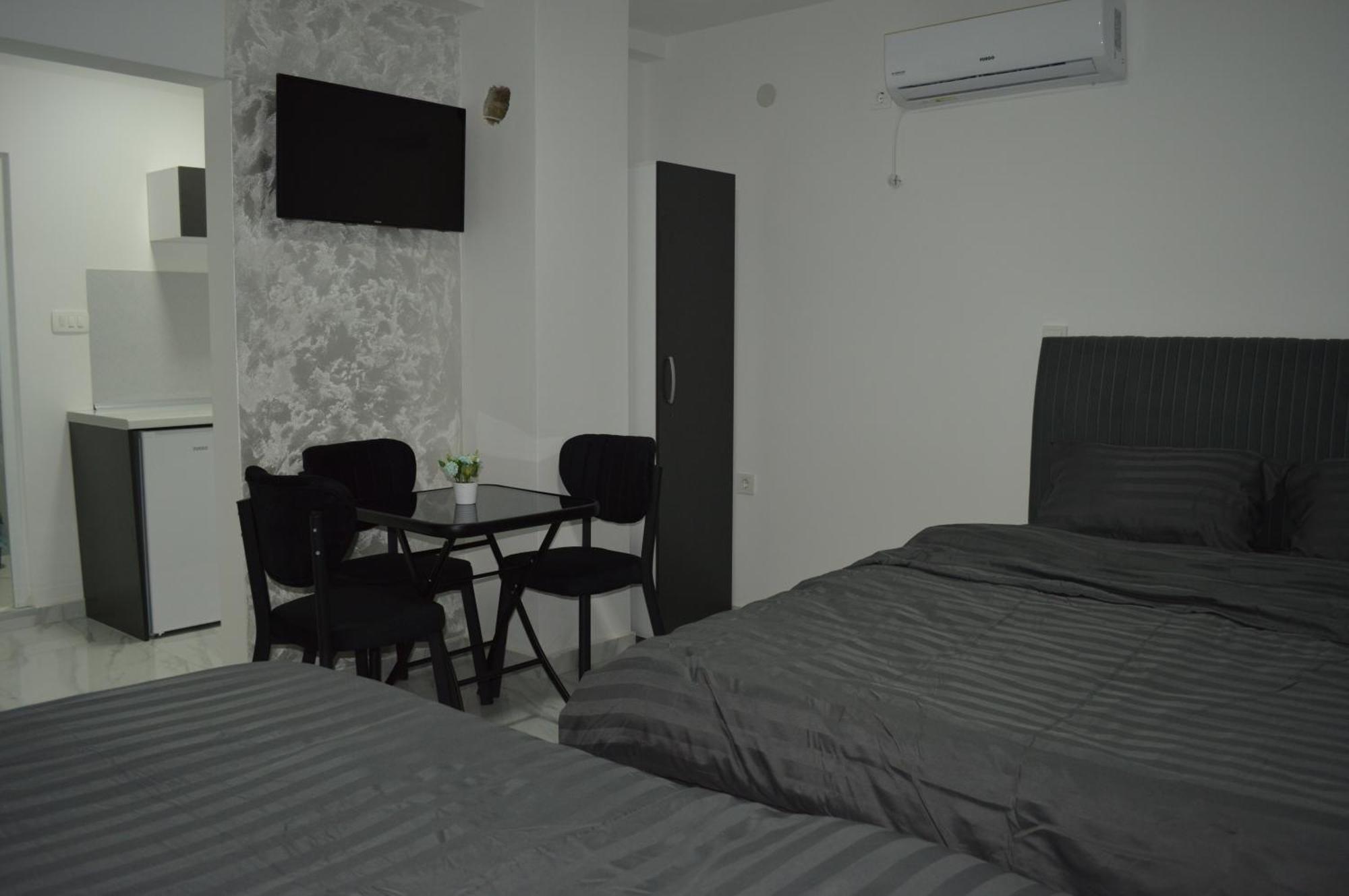Apartman 4 Jovanovski โอครีด ภายนอก รูปภาพ