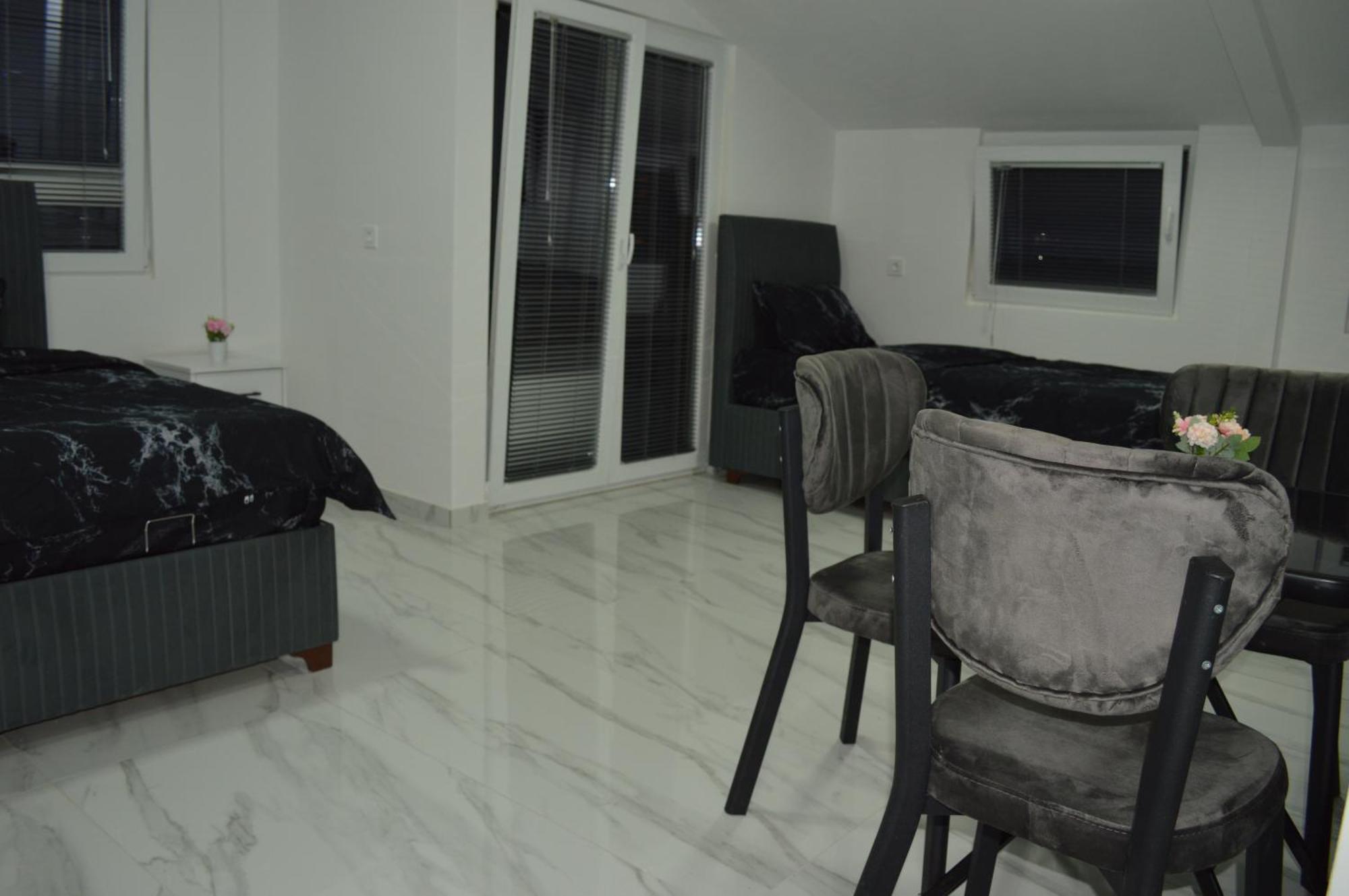 Apartman 4 Jovanovski โอครีด ภายนอก รูปภาพ