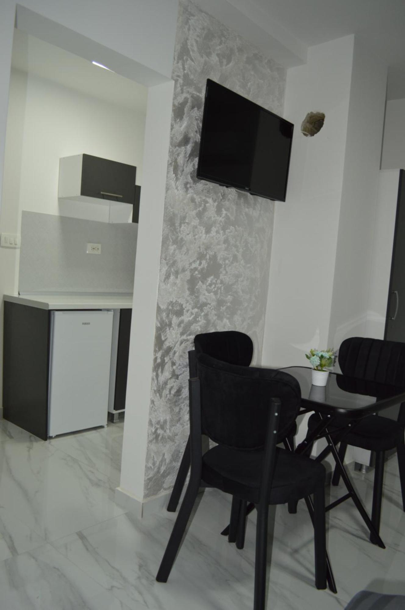 Apartman 4 Jovanovski โอครีด ภายนอก รูปภาพ