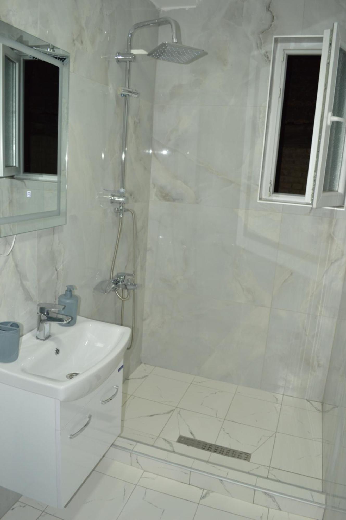 Apartman 4 Jovanovski โอครีด ภายนอก รูปภาพ