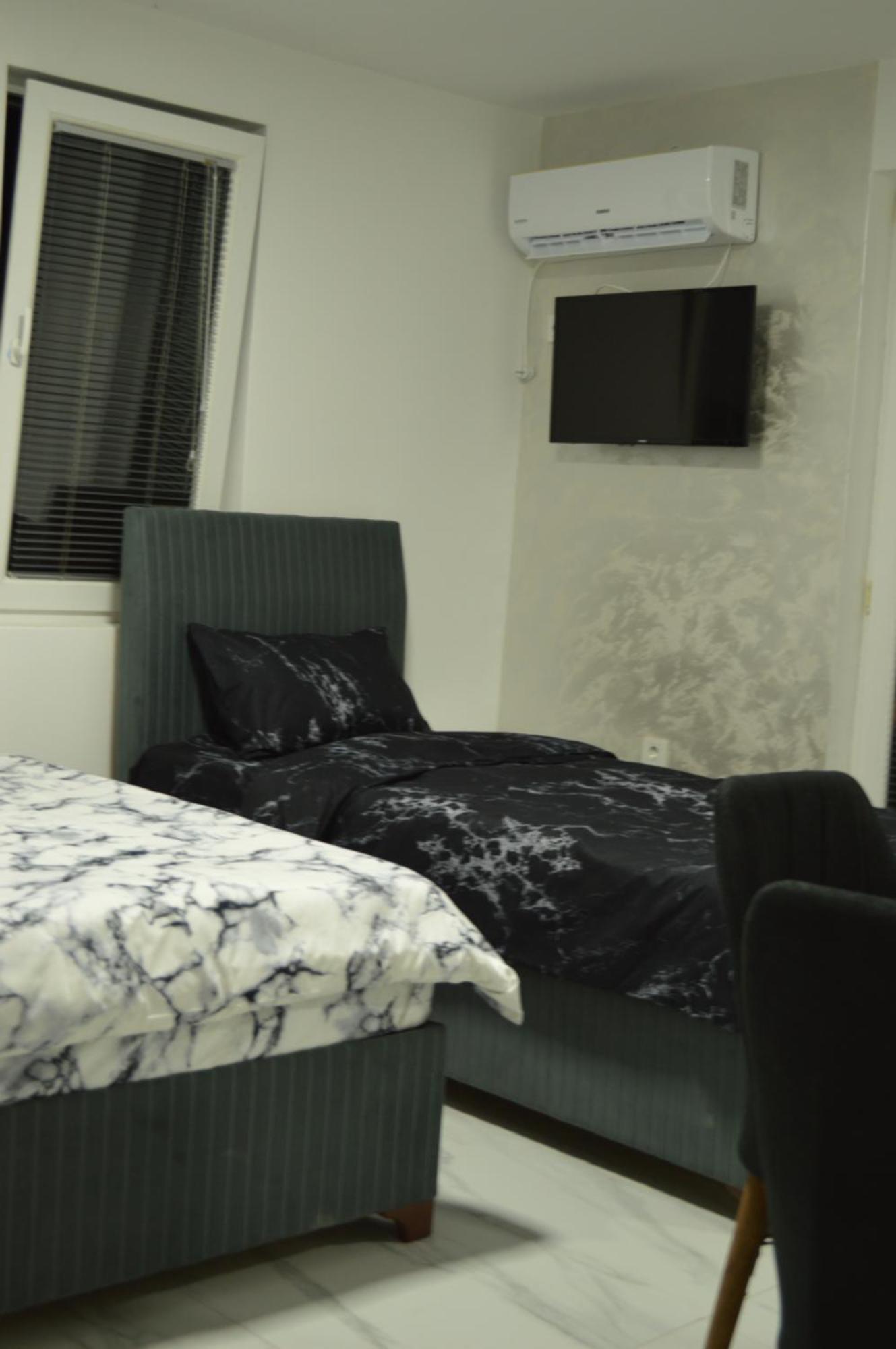 Apartman 4 Jovanovski โอครีด ภายนอก รูปภาพ
