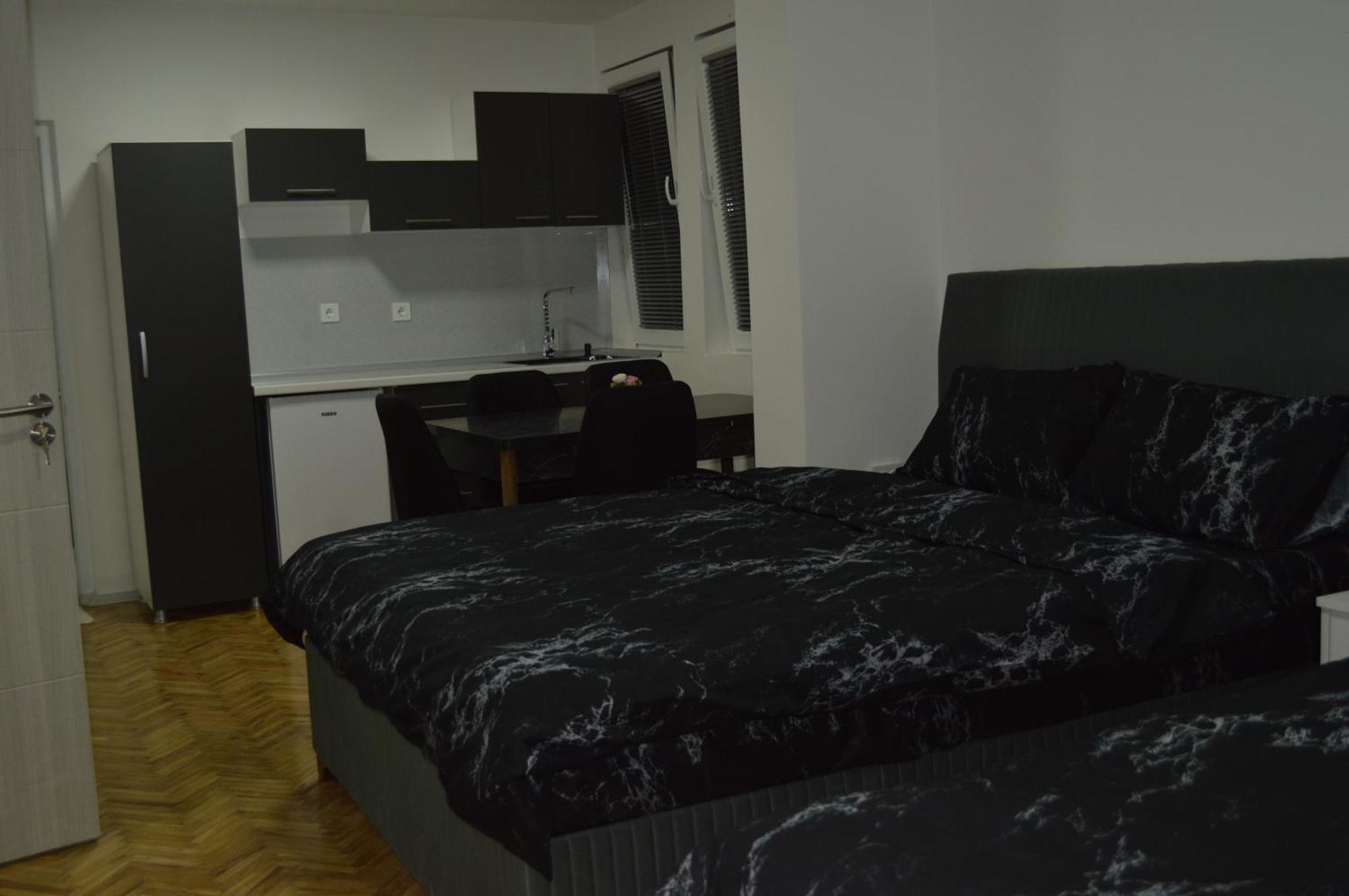 Apartman 4 Jovanovski โอครีด ภายนอก รูปภาพ