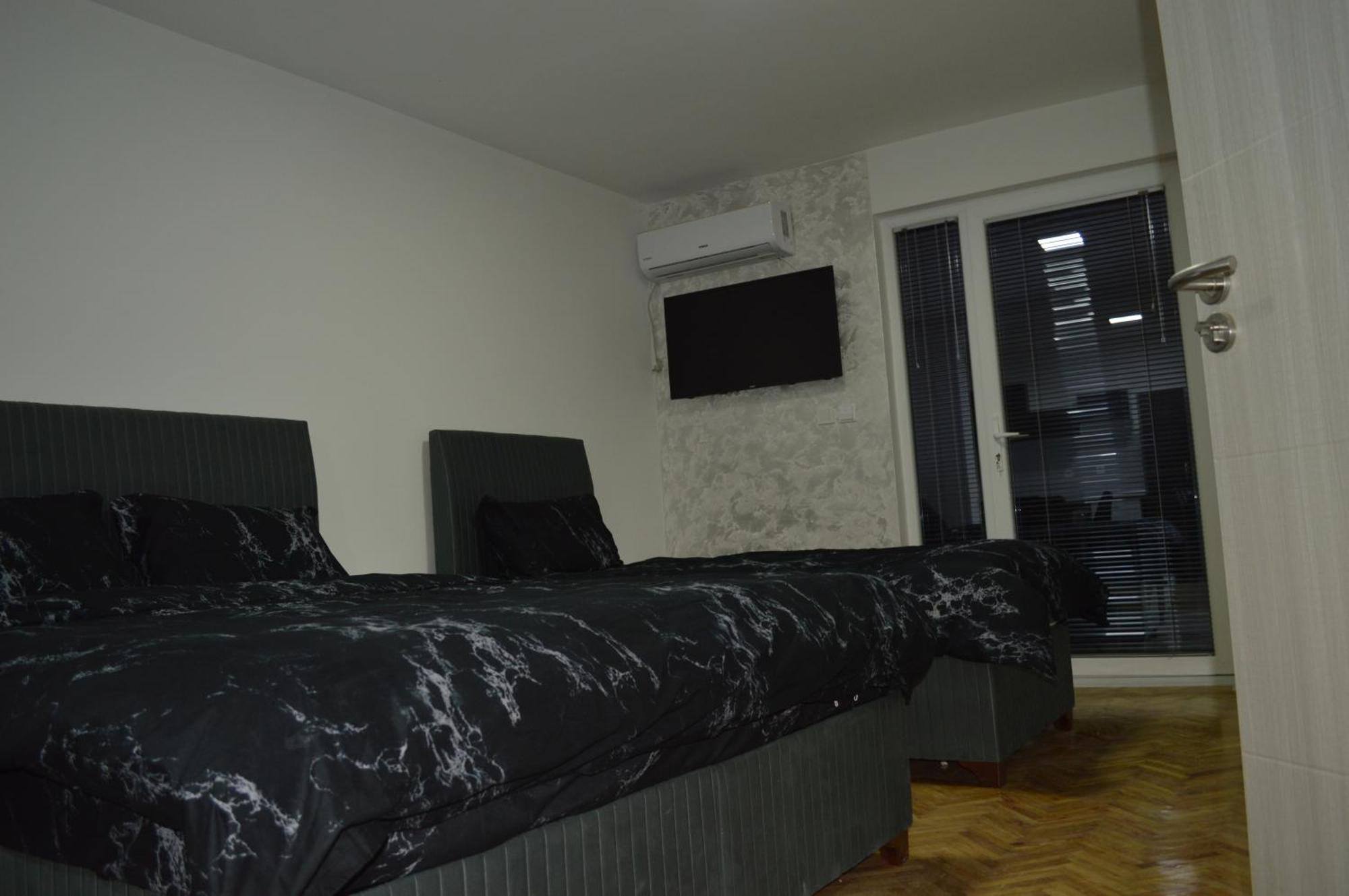 Apartman 4 Jovanovski โอครีด ภายนอก รูปภาพ